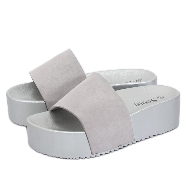 Gris CK76P Chaussons gris à semelles hautes Gris CK76P Chaussons gris à semelles hautes