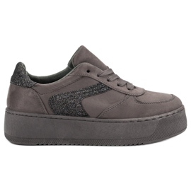 Chaussures de sport en daim gris
