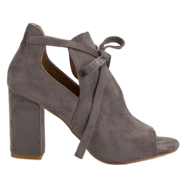 Vinceza Sandales construites sur un bar gris