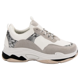 Baskets blanches à motif noir brun