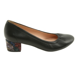 Arka Pompes en cuir pour femmes noires 5627 le noir