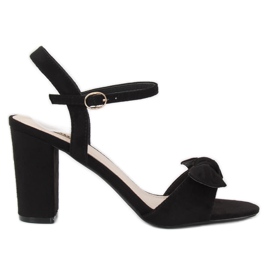 Sandales noires sur le poteau GH1508 Noir le noir