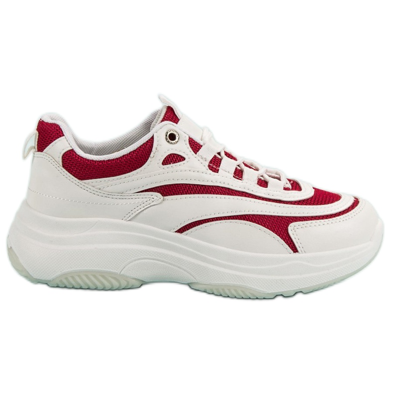Baskets blanches et rouges
