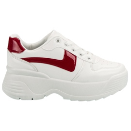 Kylie Baskets sur la plate-forme blanc