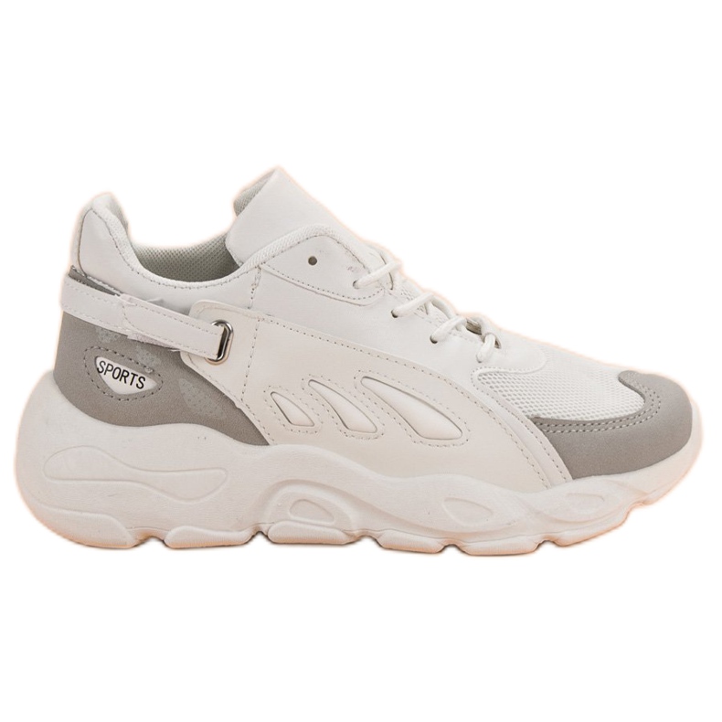 Primavera Des baskettes blanches