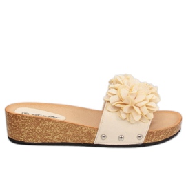 Chaussons beiges à fleurs S63 Beige