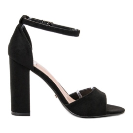Ideal Shoes Sandales confortables à talons hauts le noir