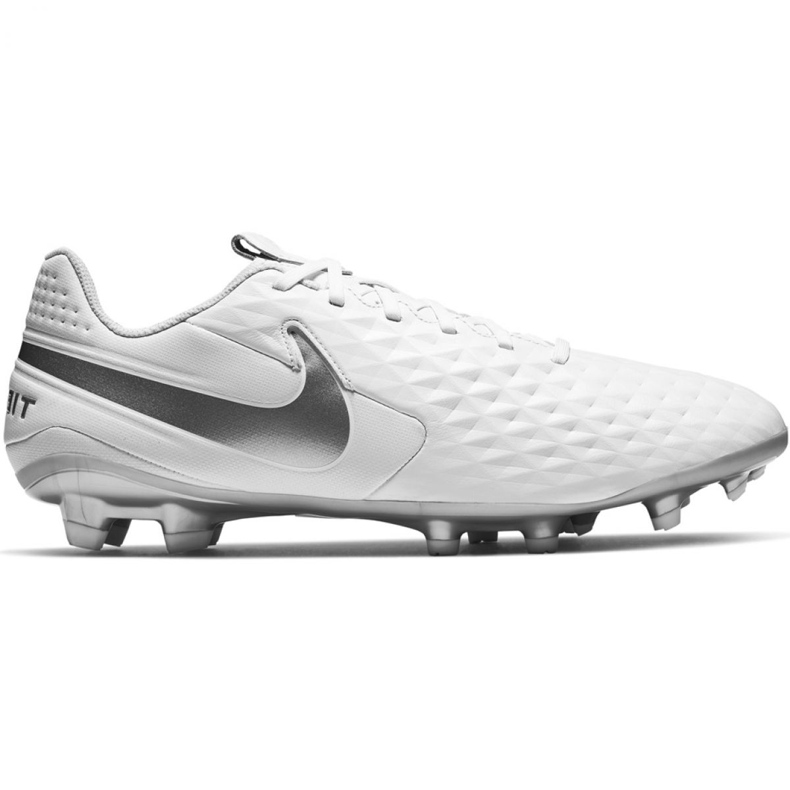 Nike Tiempo Legend 8 Academy FG / MG AT5292 100 chaussures de football blanche blanche