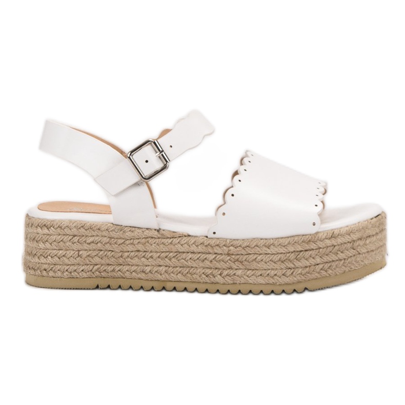 Balada Sandales sur la plate-forme blanche