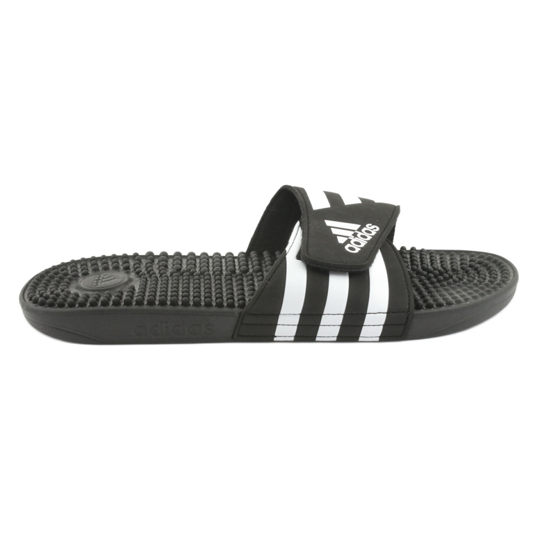 Tongs velcro Adidas Adissage M F35580 blanche le noir