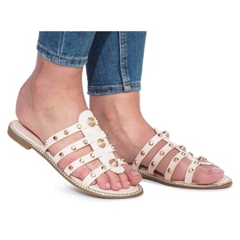 Chaussons beiges à clous Rabelle Chaussons beiges à clous Rabelle