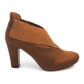 Bottes en daim sur un poteau 7-206 Camel brun