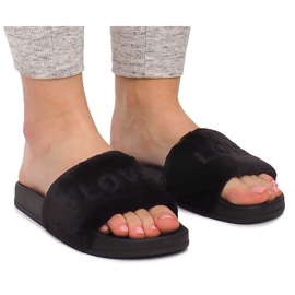 Love HN02-4 Chaussons en Fourrure Noire le noir