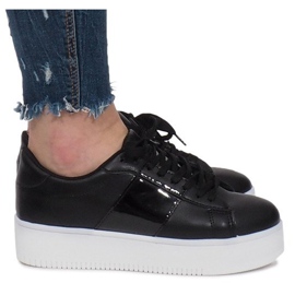 Baskets noires sur la plateforme Livet De Lux le noir