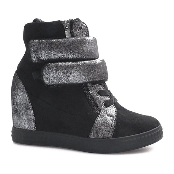 Baskets en daim noir avec velcro d'Amelia le noir