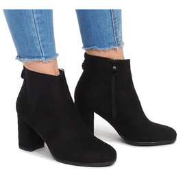 Eraser HQ-8A813-1 Bottes noires sur un poteau le noir