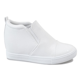Baskets blanches sur le coin DD409-2