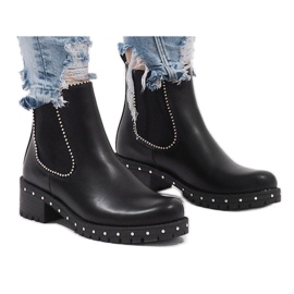 Bottes isolées noires à crampons 17031-25 le noir