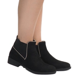 Bottes noires avec un élastique Q-29 le noir