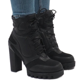 Vices Bottes noires sur le poteau 9132-1 le noir Vices Bottes noires sur le poteau 9132-1 le noir