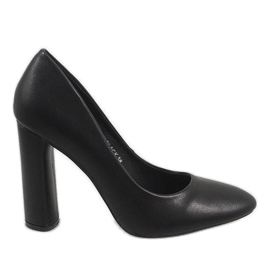 Escarpins noirs sur le poteau LE028 le noir