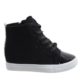 Baskets noires sur le coin DD385-4 le noir