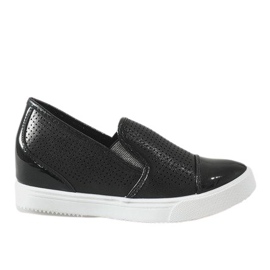 Baskets noires sur le coin DD439-1