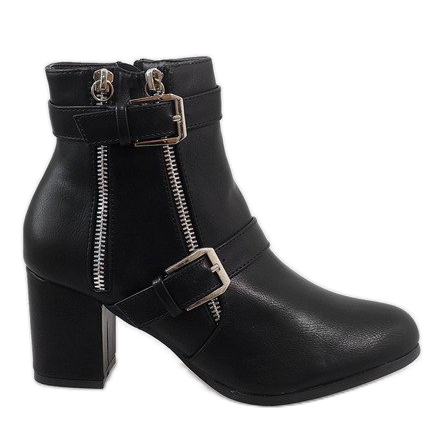 Bottines noires sur le poteau F819 le noir