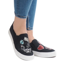 Baskets à enfiler noires NB102P