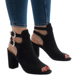 Bottes noires sur le poteau 173-853 le noir Bottes noires sur le poteau 173-853 le noir