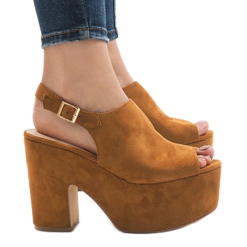 Sandales camel sur un bloc massif 8263CA beige