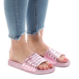 Chaussons roses 821