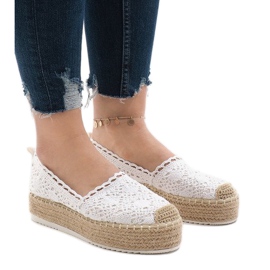 Espadrilles baskets blanches sur la plateforme 7801-P