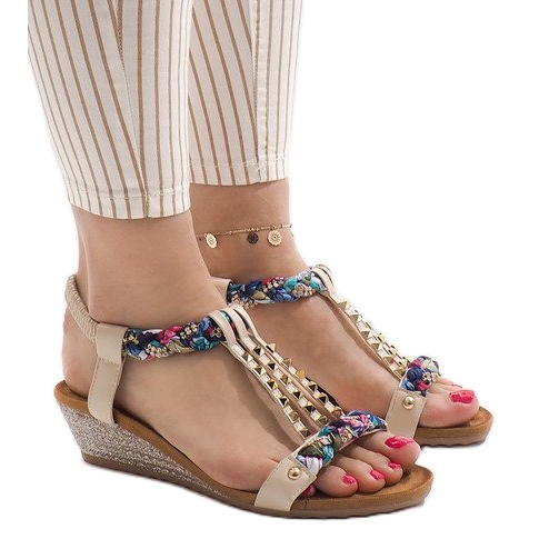 Sandales compensées beiges à clous B132-5 brun multicolore