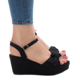 Sandales compensées noires à nœud F055