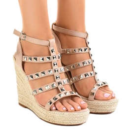 Sandales compensées beiges 9529