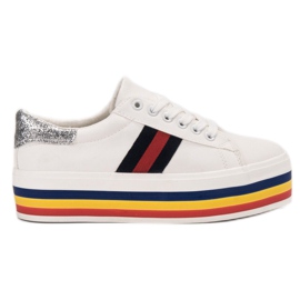 SHELOVET Chaussures de sport sur la plate-forme blanc