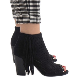 Bottines bohèmes ajourées noires AF-9 le noir