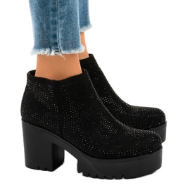 Boots trappet femme noires à clous CN880 le noir