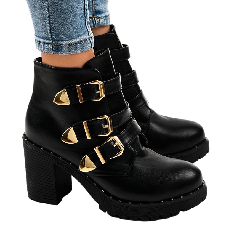 Bottines noires à boucles D37-7 le noir