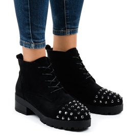 Bottines noires à lacets et clous 2017-10 le noir