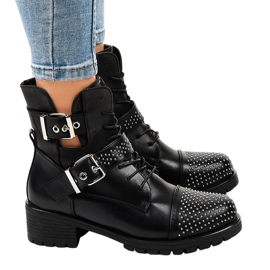 Bottes noires pour femmes sur une semelle massive M257 le noir