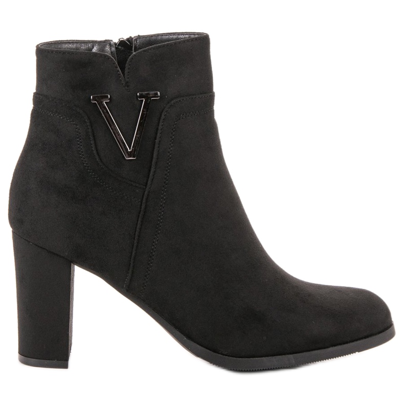 Vinceza Bottines en daim sur un bar le noir