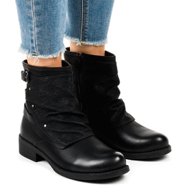 Bottines noires à talons plats HQ-11 le noir