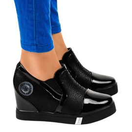 Baskets compensées noires T1711-1 le noir