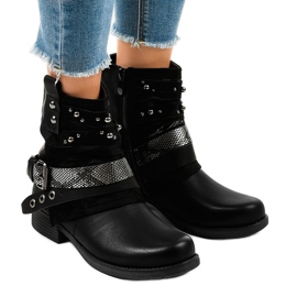 Bottes isolantes noires richement décorées 17103-1A