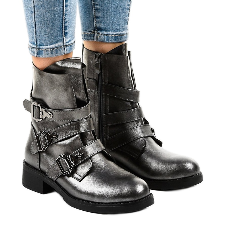 Boots femme grises à boucles HQ1588