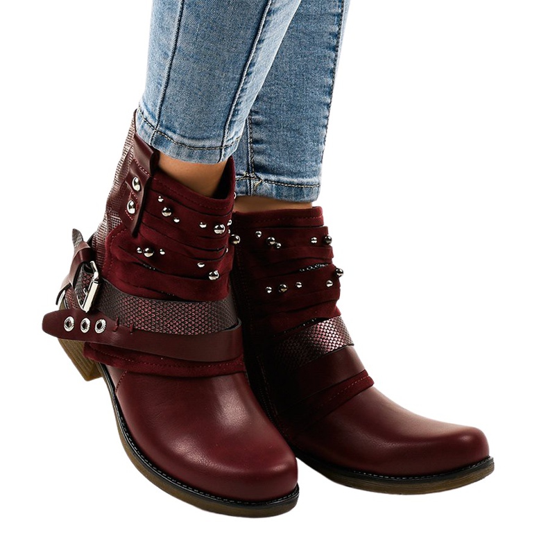 Bottes chaudes marron, richement décorées A-351 rouge Bottes chaudes marron, richement décorées A-351 rouge