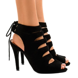 Bottines ouvertes noires sur talon haut 9095-83A le noir
