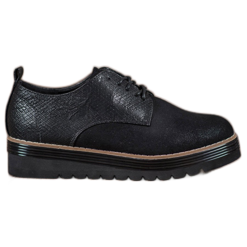 SHELOVET Chaussures sur la plateforme à imprimé serpent le noir